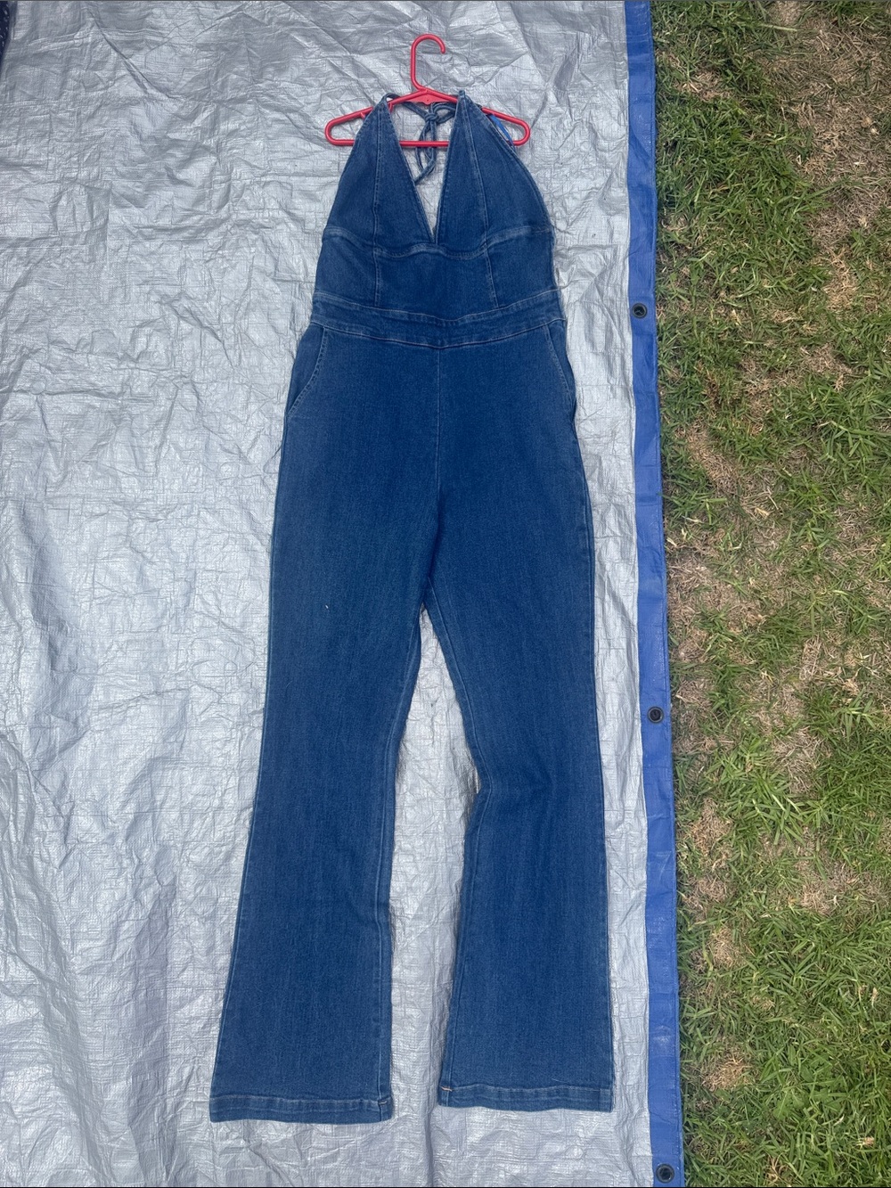 Womenโs Dark Blue Denim Halter Jumpsuit Jeans